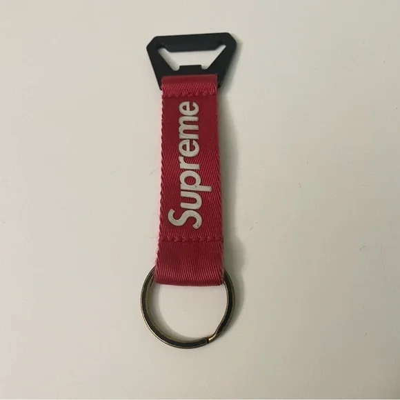 Supreme Webbing Keychain Red Logo Accessory - Picture 15 of 15